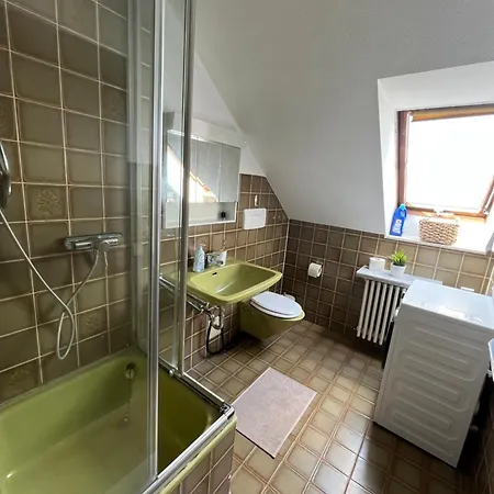 Apartamento Zentral Gelegene Ferienwohnung In Weinheim